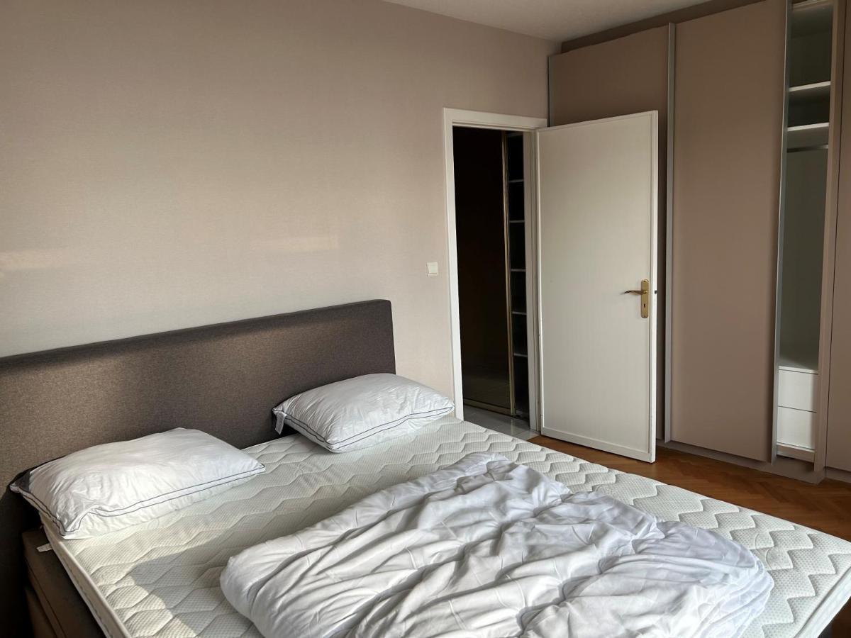 Angeles Seaview Venezia 4 Bedroom For 10 Persons Appartement Oostende